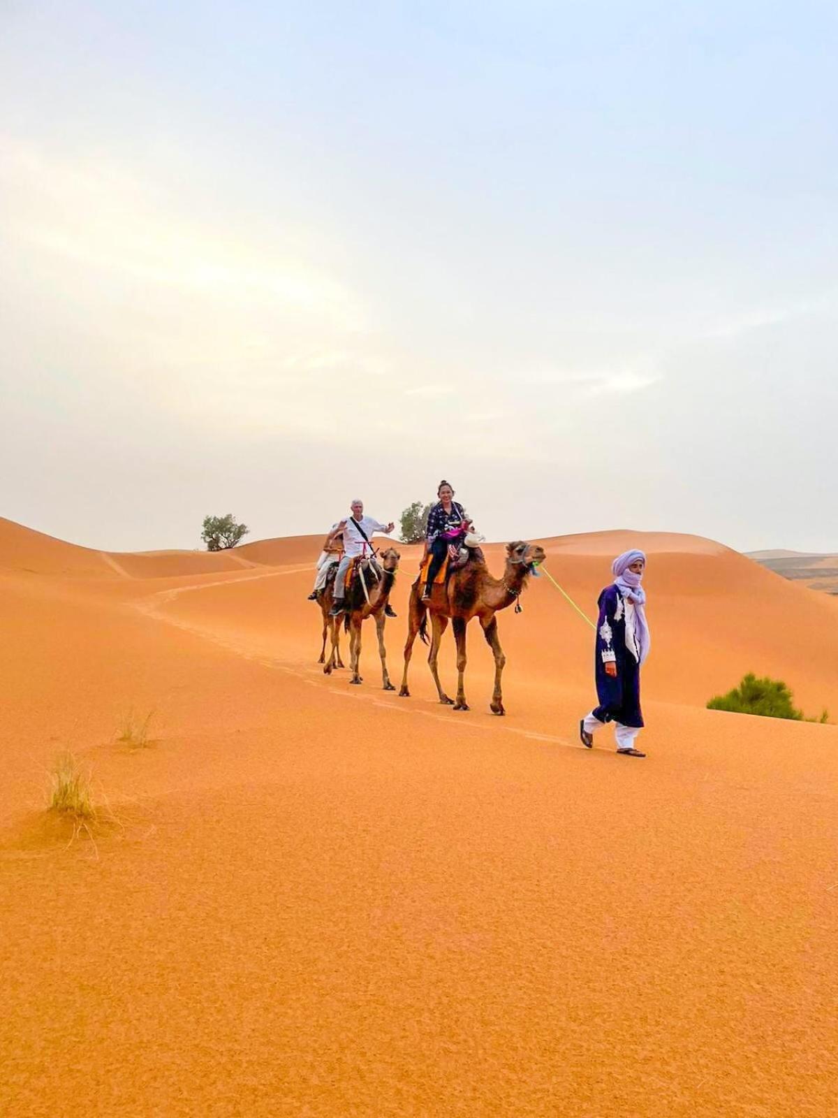 Merzouga Luxury Traditional Camp Bagian luar foto